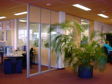 Scheidingswand met glas